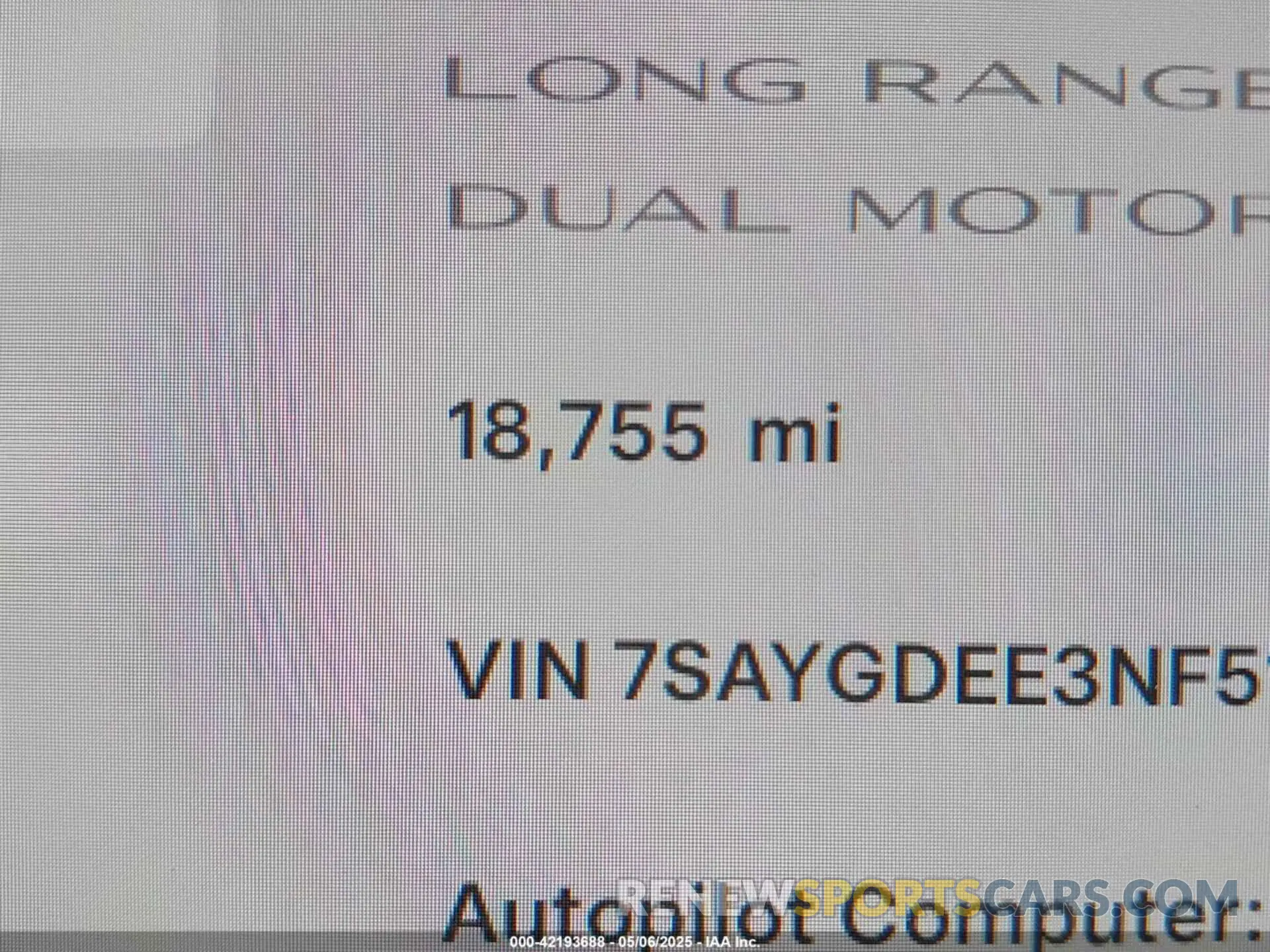 16 Photograph of a damaged car 7SAYGDEE3NF513510 TESLA MODEL Y 2022