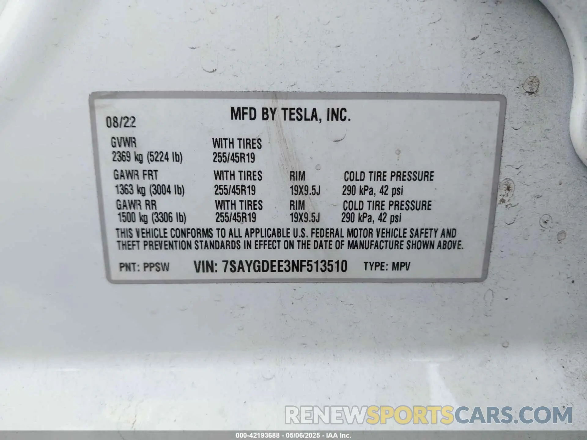 9 Photograph of a damaged car 7SAYGDEE3NF513510 TESLA MODEL Y 2022