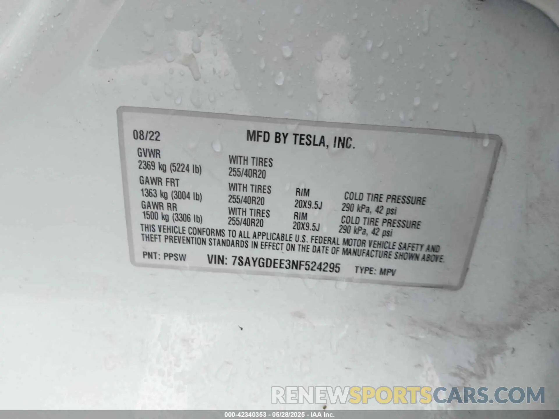 9 Photograph of a damaged car 7SAYGDEE3NF524295 TESLA MODEL Y 2022