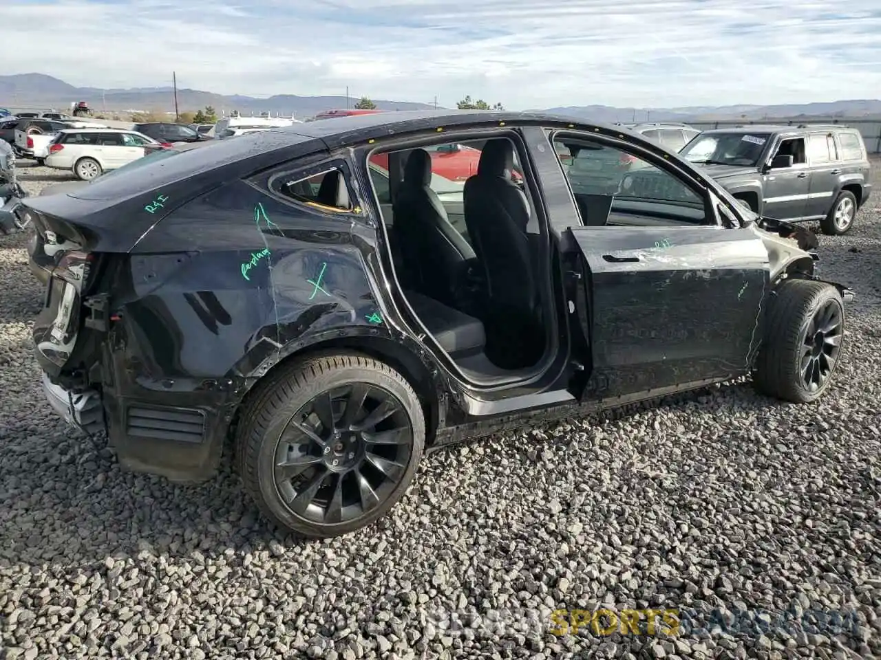 3 Photograph of a damaged car 7SAYGDEE3NF535040 TESLA MODEL Y 2022