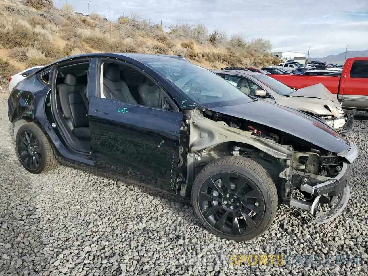 4 Photograph of a damaged car 7SAYGDEE3NF535040 TESLA MODEL Y 2022