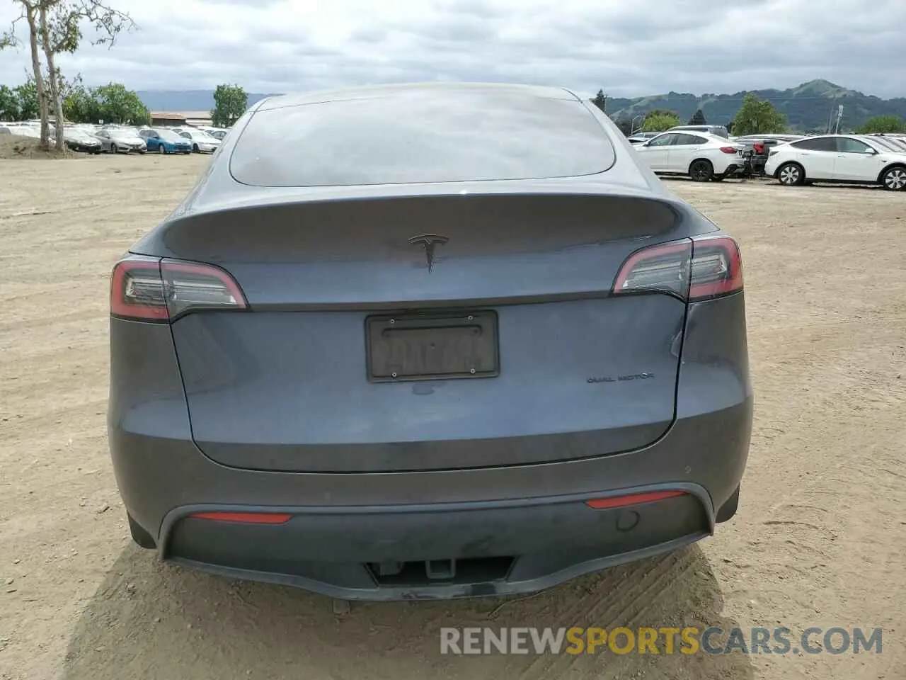 6 Photograph of a damaged car 7SAYGDEE3NF551917 TESLA MODEL Y 2022