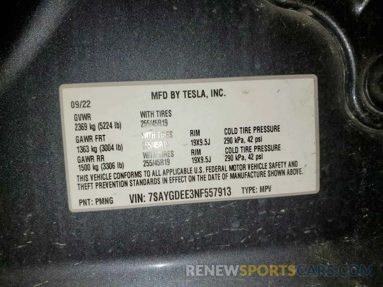 13 Photograph of a damaged car 7SAYGDEE3NF557913 TESLA MODEL Y 2022