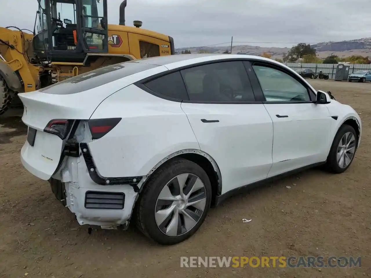 3 Photograph of a damaged car 7SAYGDEE3NF561086 TESLA MODEL Y 2022