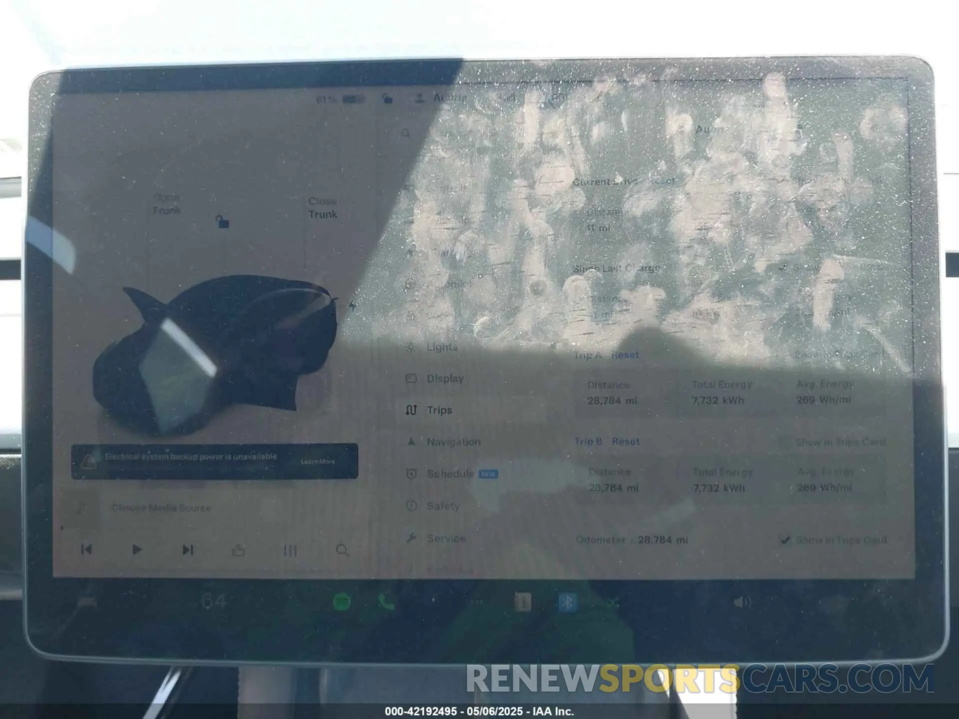 18 Photograph of a damaged car 7SAYGDEE4NA006645 TESLA MODEL Y 2022