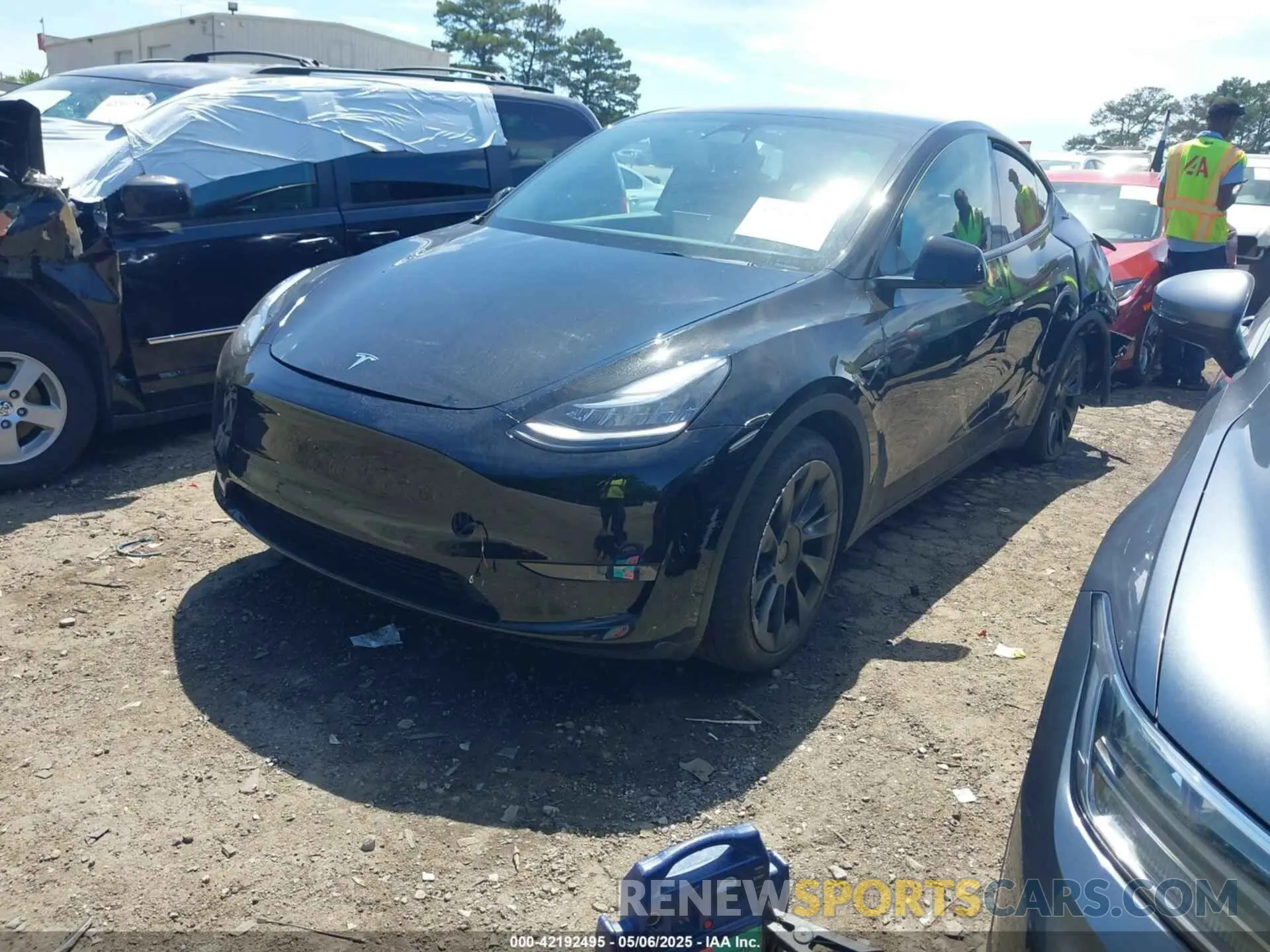 2 Photograph of a damaged car 7SAYGDEE4NA006645 TESLA MODEL Y 2022