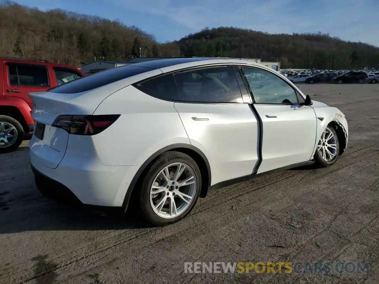 3 Photograph of a damaged car 7SAYGDEE4NA009898 TESLA MODEL Y 2022