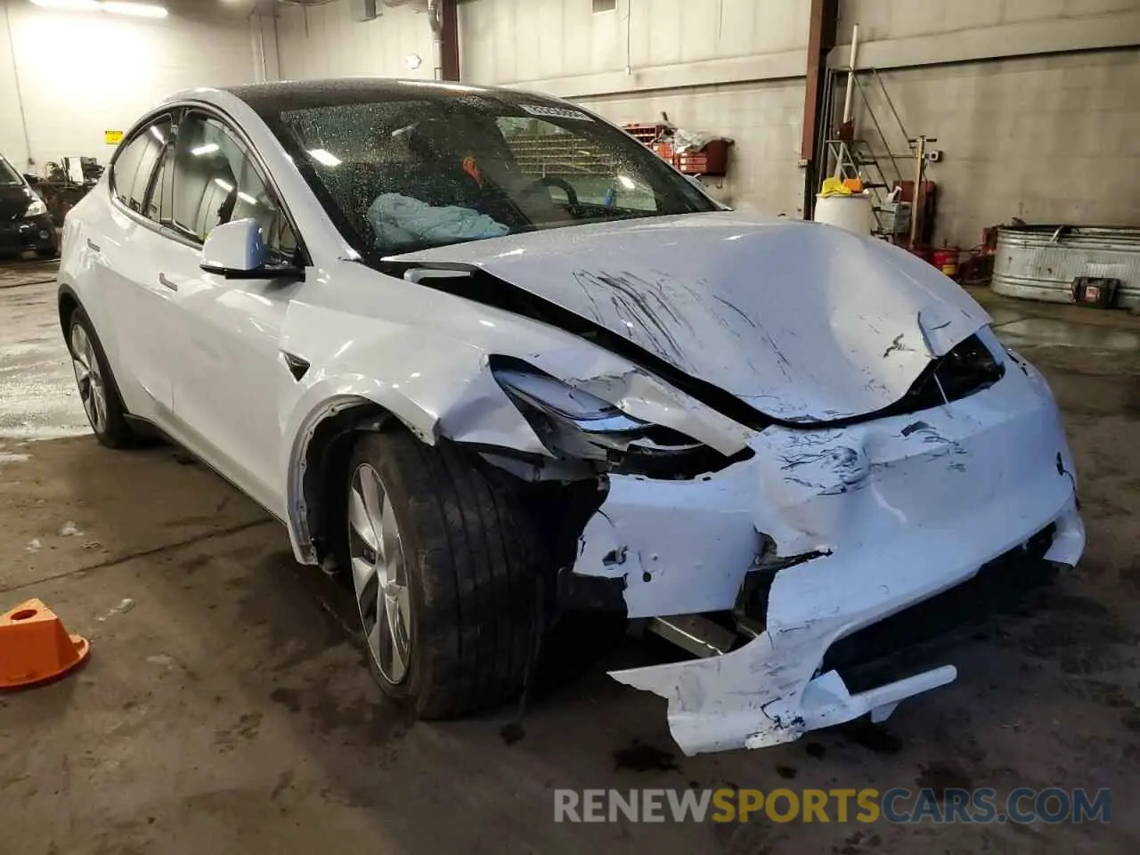 4 Photograph of a damaged car 7SAYGDEE4NA010016 TESLA MODEL Y 2022