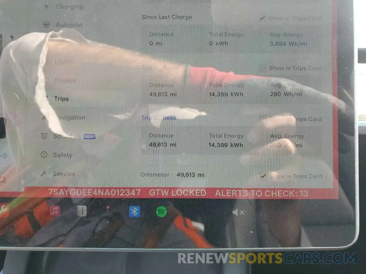 9 Photograph of a damaged car 7SAYGDEE4NA012347 TESLA MODEL Y 2022