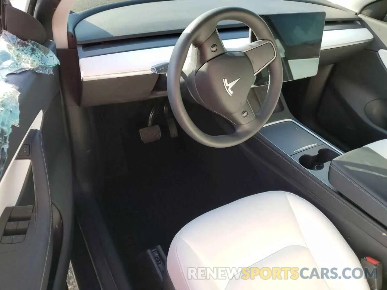 8 Photograph of a damaged car 7SAYGDEE4NF311825 TESLA MODEL Y 2022