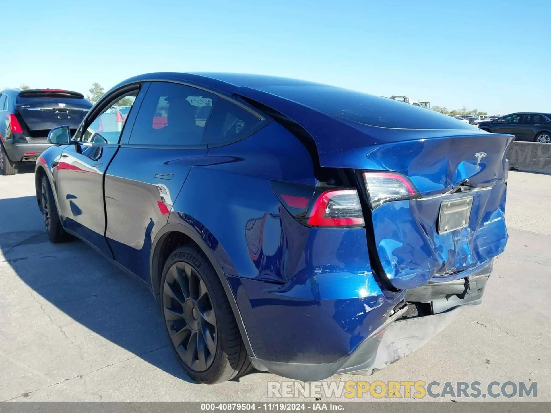 3 Photograph of a damaged car 7SAYGDEE4NF313705 TESLA MODEL Y 2022