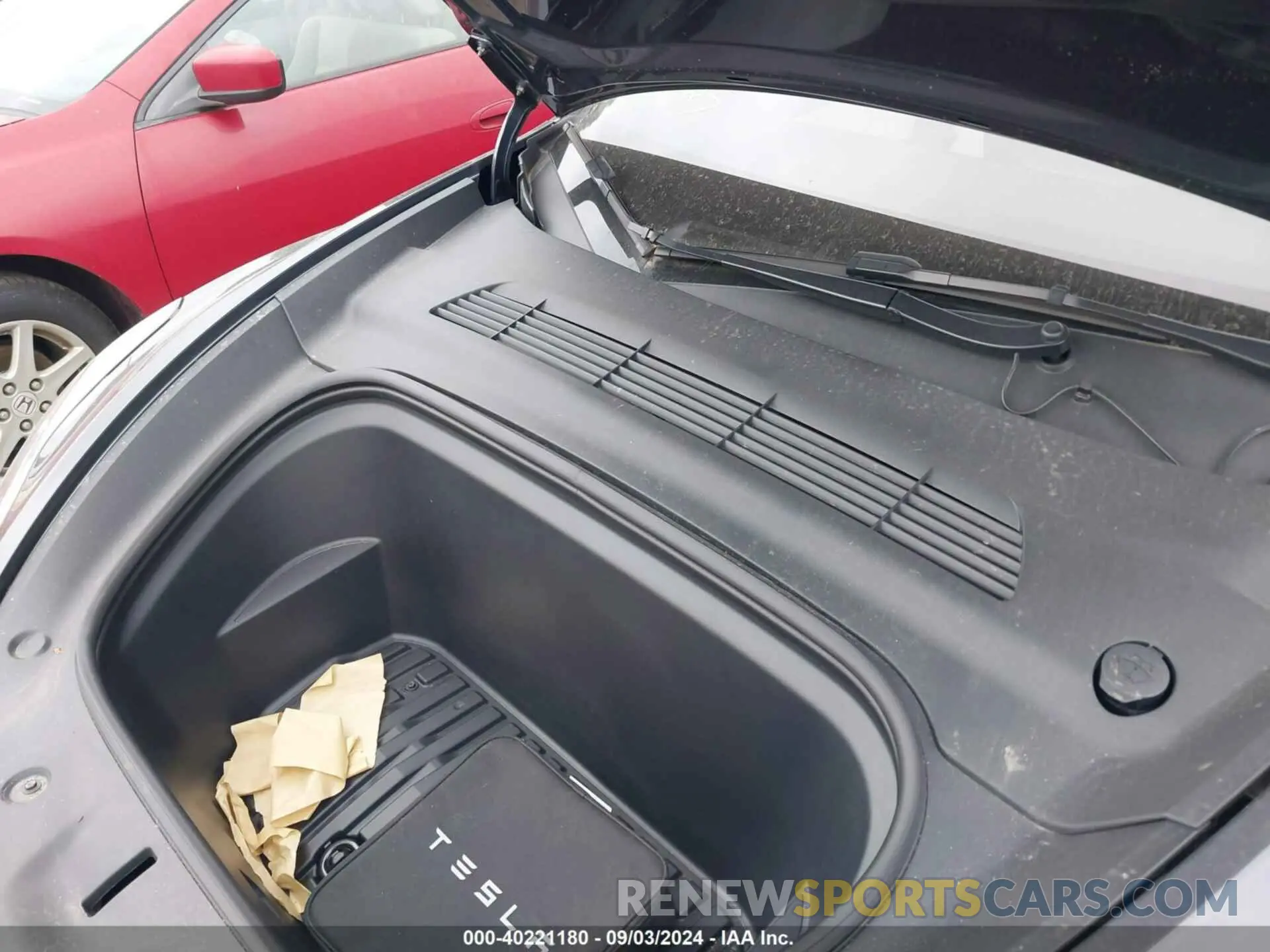 10 Photograph of a damaged car 7SAYGDEE4NF327183 TESLA MODEL Y 2022