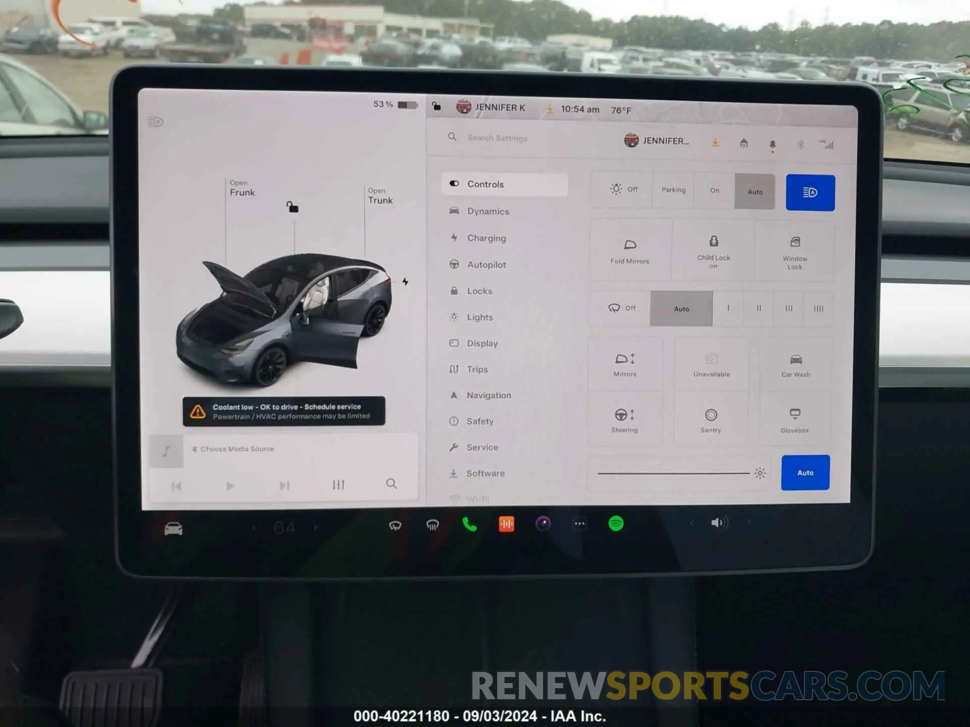 18 Photograph of a damaged car 7SAYGDEE4NF327183 TESLA MODEL Y 2022