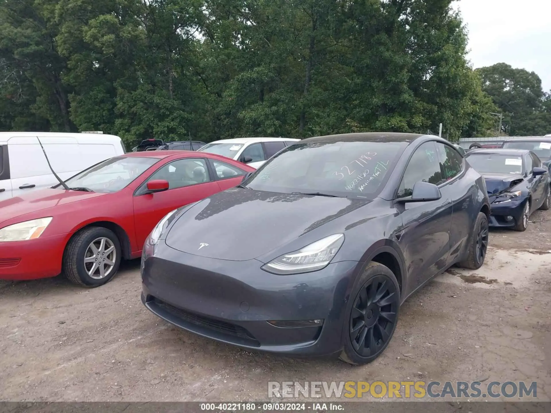 2 Photograph of a damaged car 7SAYGDEE4NF327183 TESLA MODEL Y 2022