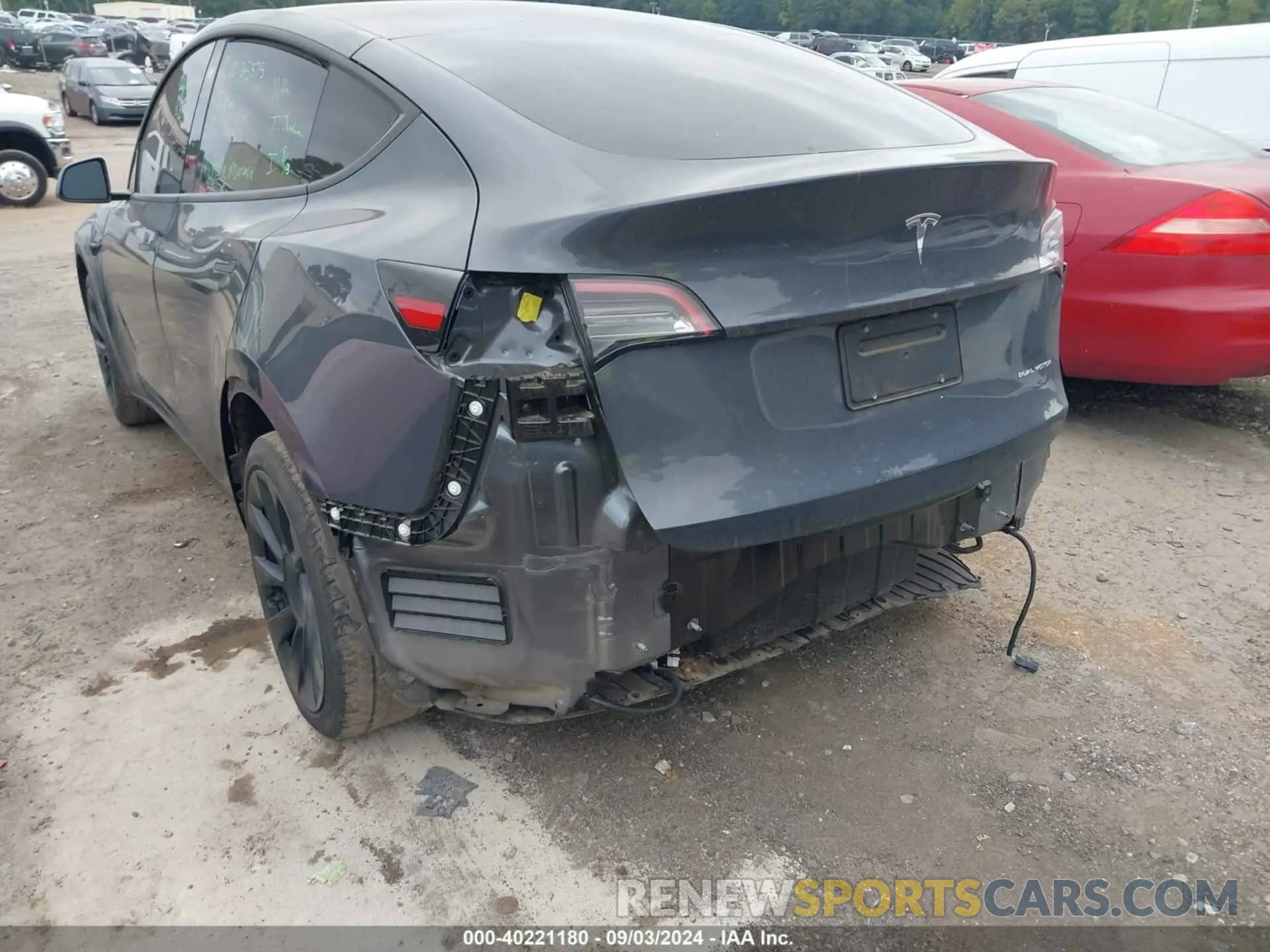 6 Photograph of a damaged car 7SAYGDEE4NF327183 TESLA MODEL Y 2022