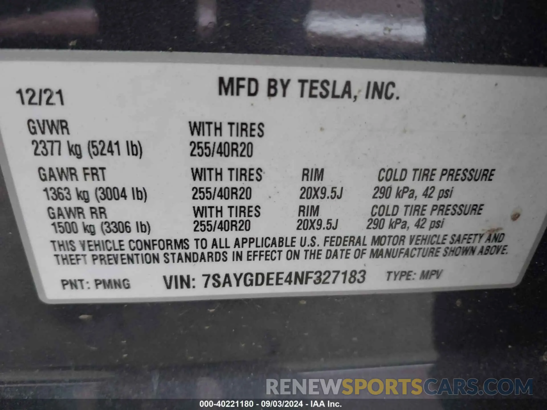 9 Photograph of a damaged car 7SAYGDEE4NF327183 TESLA MODEL Y 2022