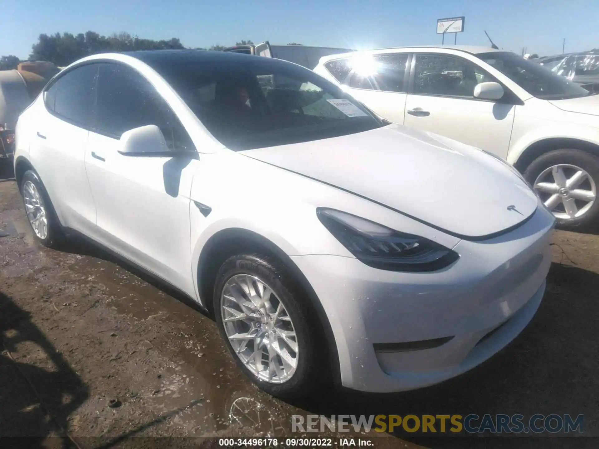 1 Photograph of a damaged car 7SAYGDEE4NF338541 TESLA MODEL Y 2022