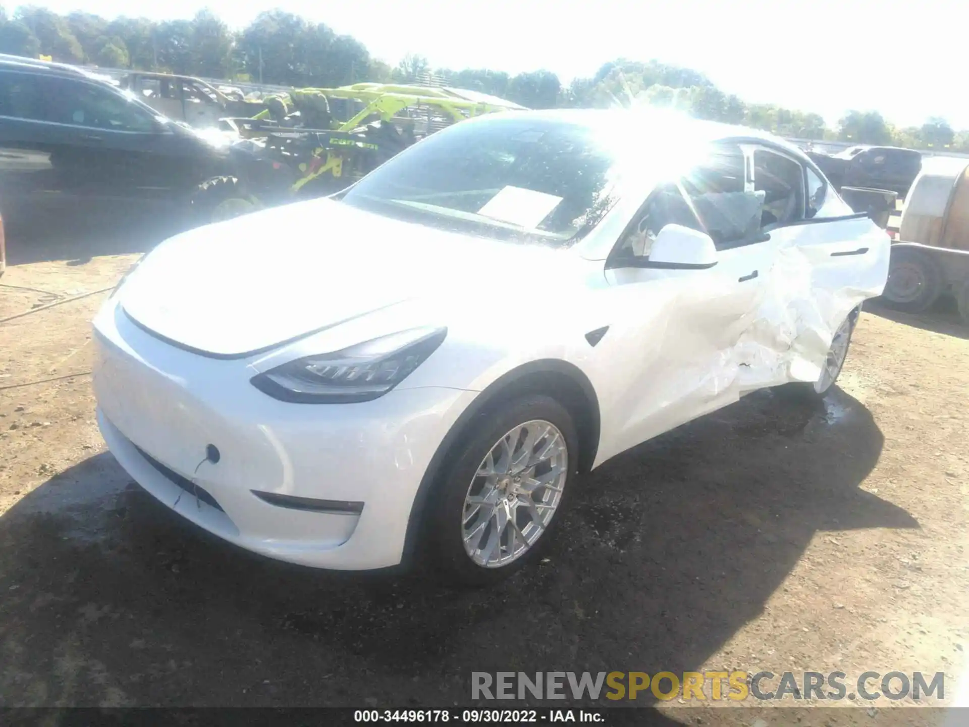 2 Photograph of a damaged car 7SAYGDEE4NF338541 TESLA MODEL Y 2022