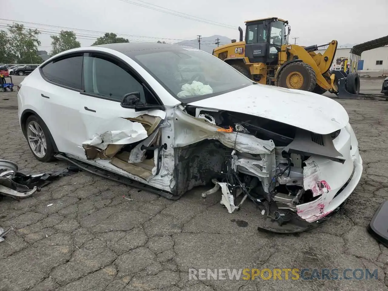 4 Photograph of a damaged car 7SAYGDEE4NF364430 TESLA MODEL Y 2022