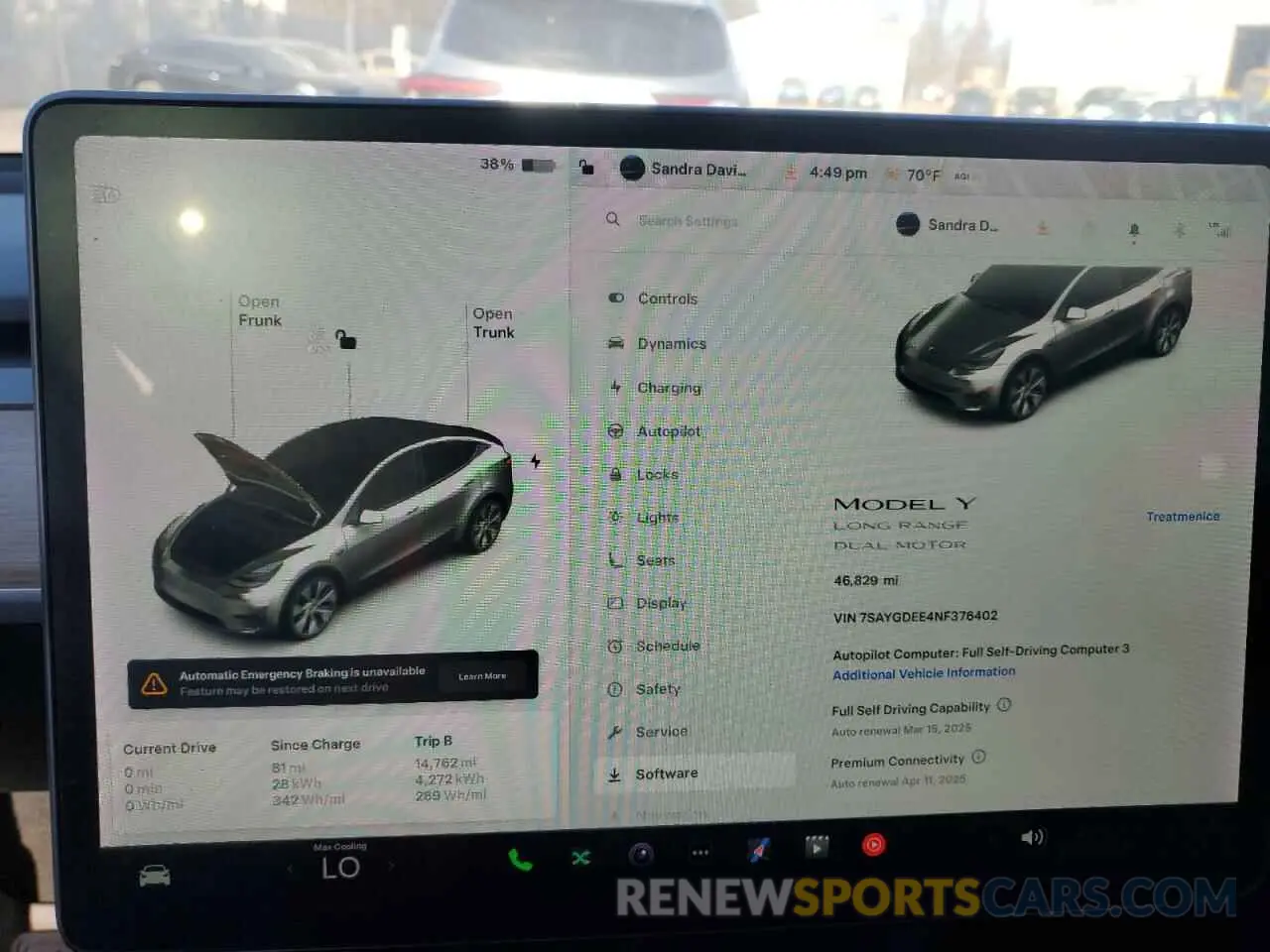 9 Photograph of a damaged car 7SAYGDEE4NF376402 TESLA MODEL Y 2022