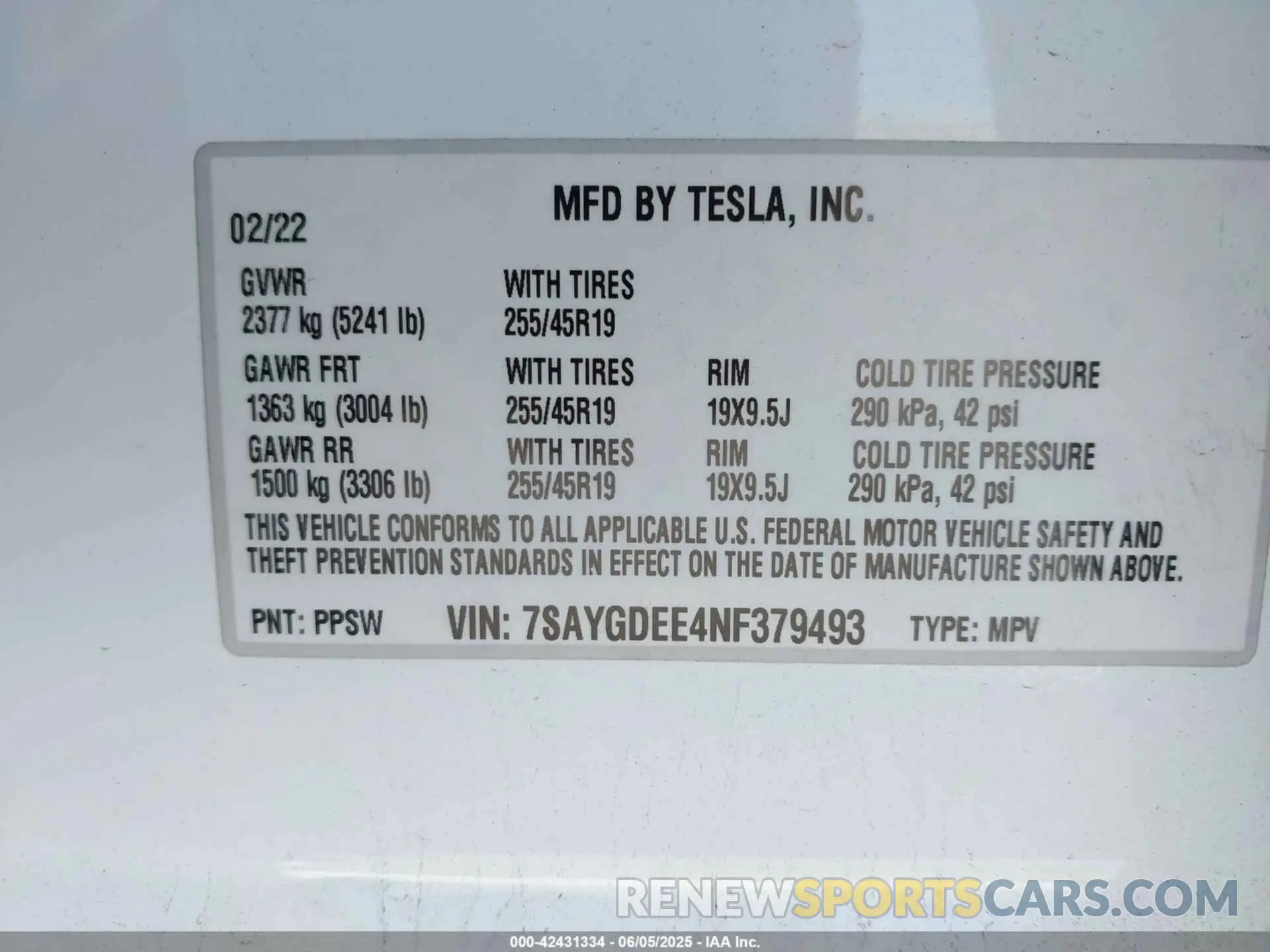 9 Photograph of a damaged car 7SAYGDEE4NF379493 TESLA MODEL Y 2022