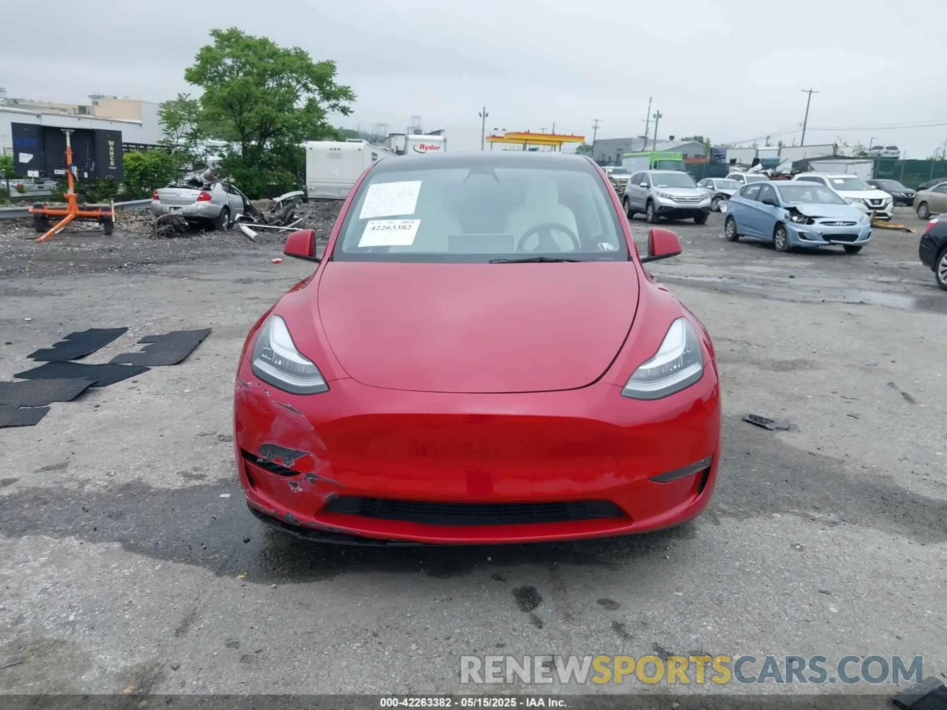 13 Photograph of a damaged car 7SAYGDEE4NF379574 TESLA MODEL Y 2022