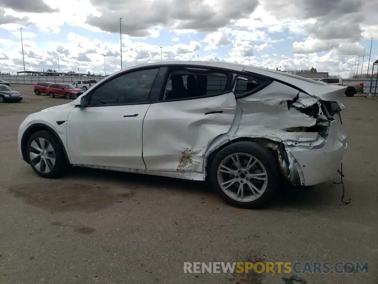 2 Photograph of a damaged car 7SAYGDEE4NF402447 TESLA MODEL Y 2022