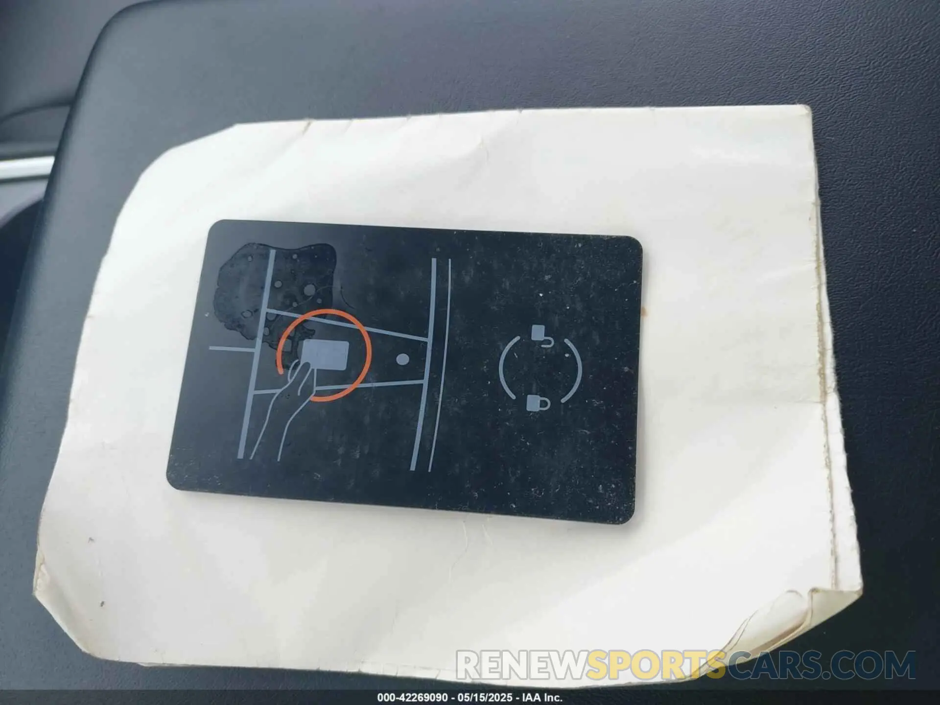 11 Photograph of a damaged car 7SAYGDEE4NF436212 TESLA MODEL Y 2022
