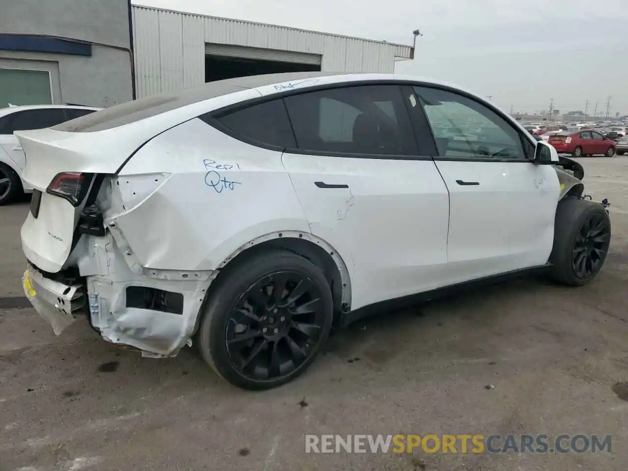 3 Photograph of a damaged car 7SAYGDEE4NF443631 TESLA MODEL Y 2022