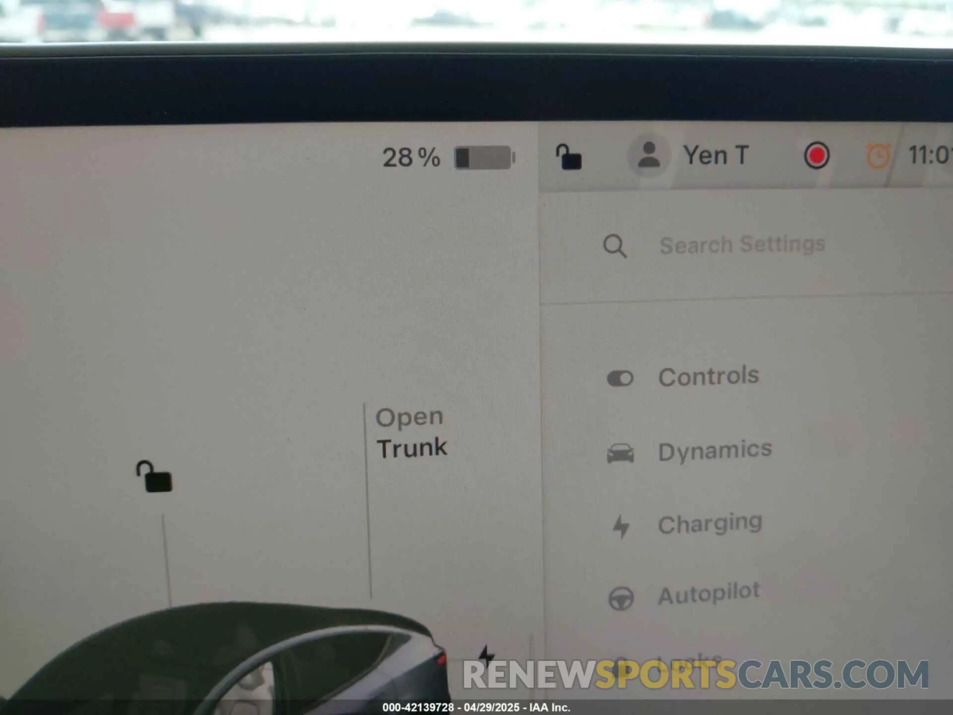 17 Photograph of a damaged car 7SAYGDEE4NF450434 TESLA MODEL Y 2022