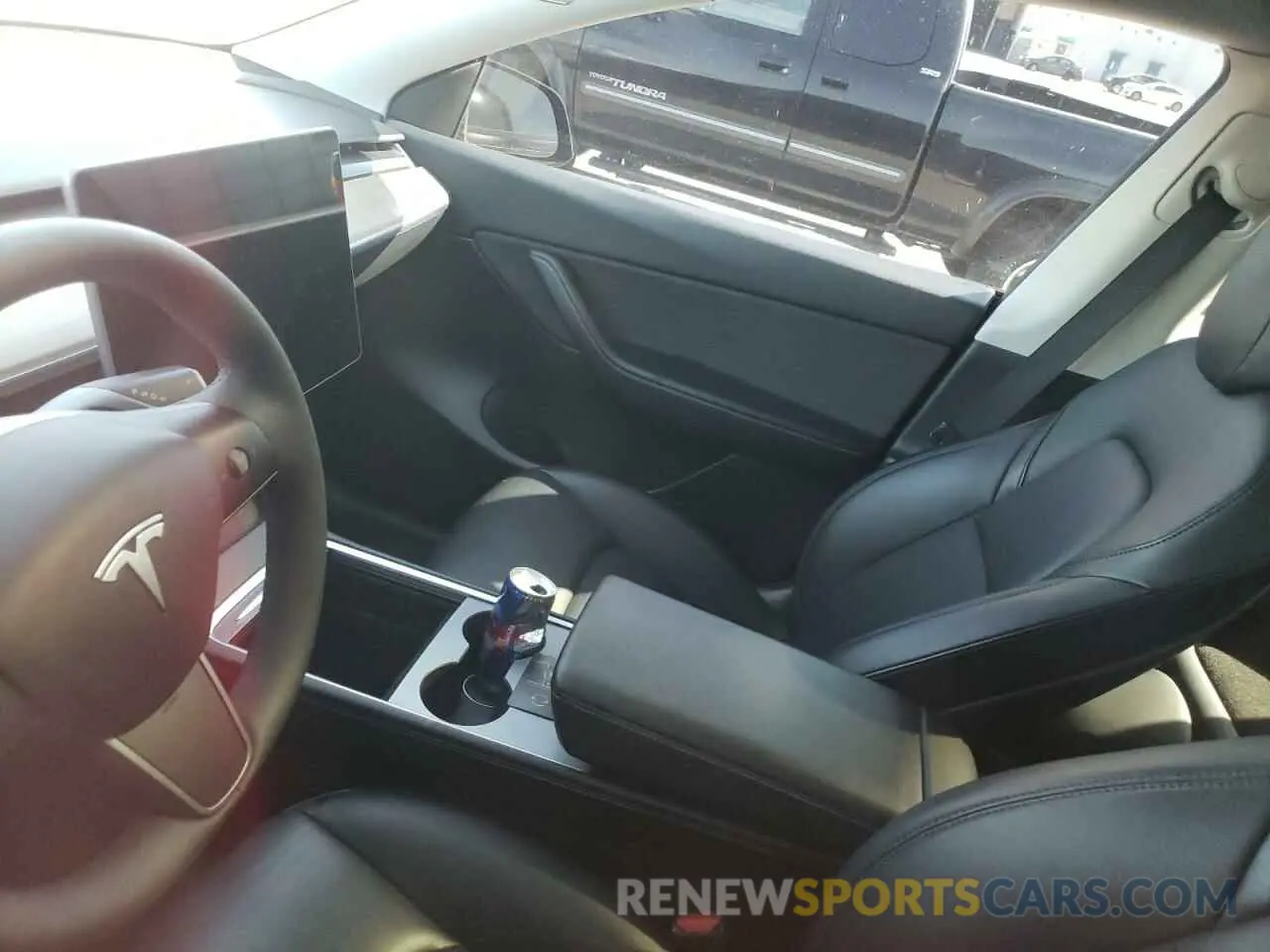 9 Photograph of a damaged car 7SAYGDEE4NF481120 TESLA MODEL Y 2022