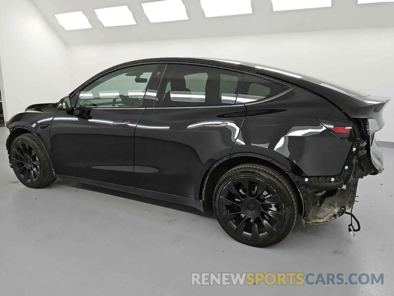 2 Photograph of a damaged car 7SAYGDEE4NF481327 TESLA MODEL Y 2022