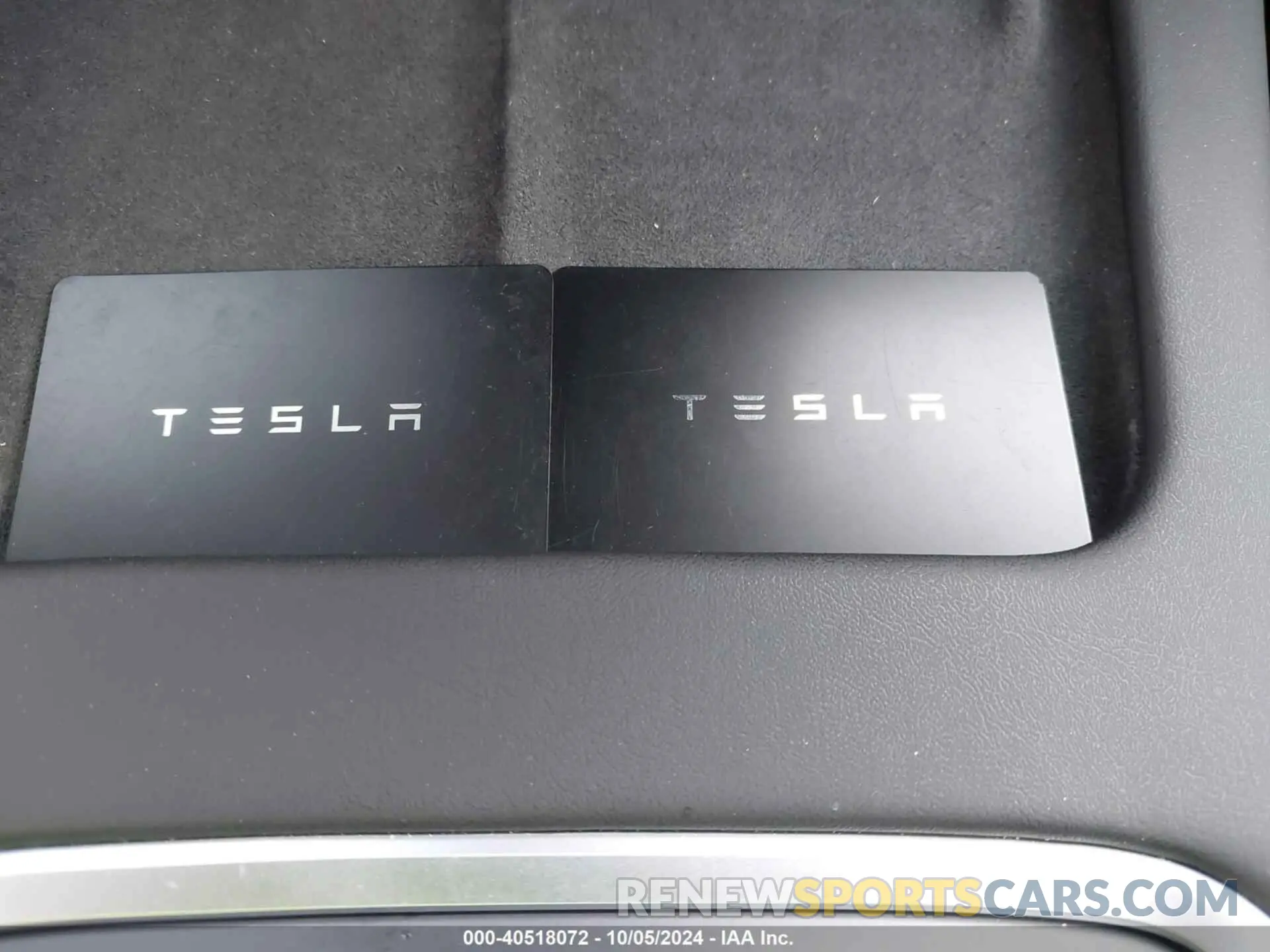 11 Photograph of a damaged car 7SAYGDEE4NF494711 TESLA MODEL Y 2022