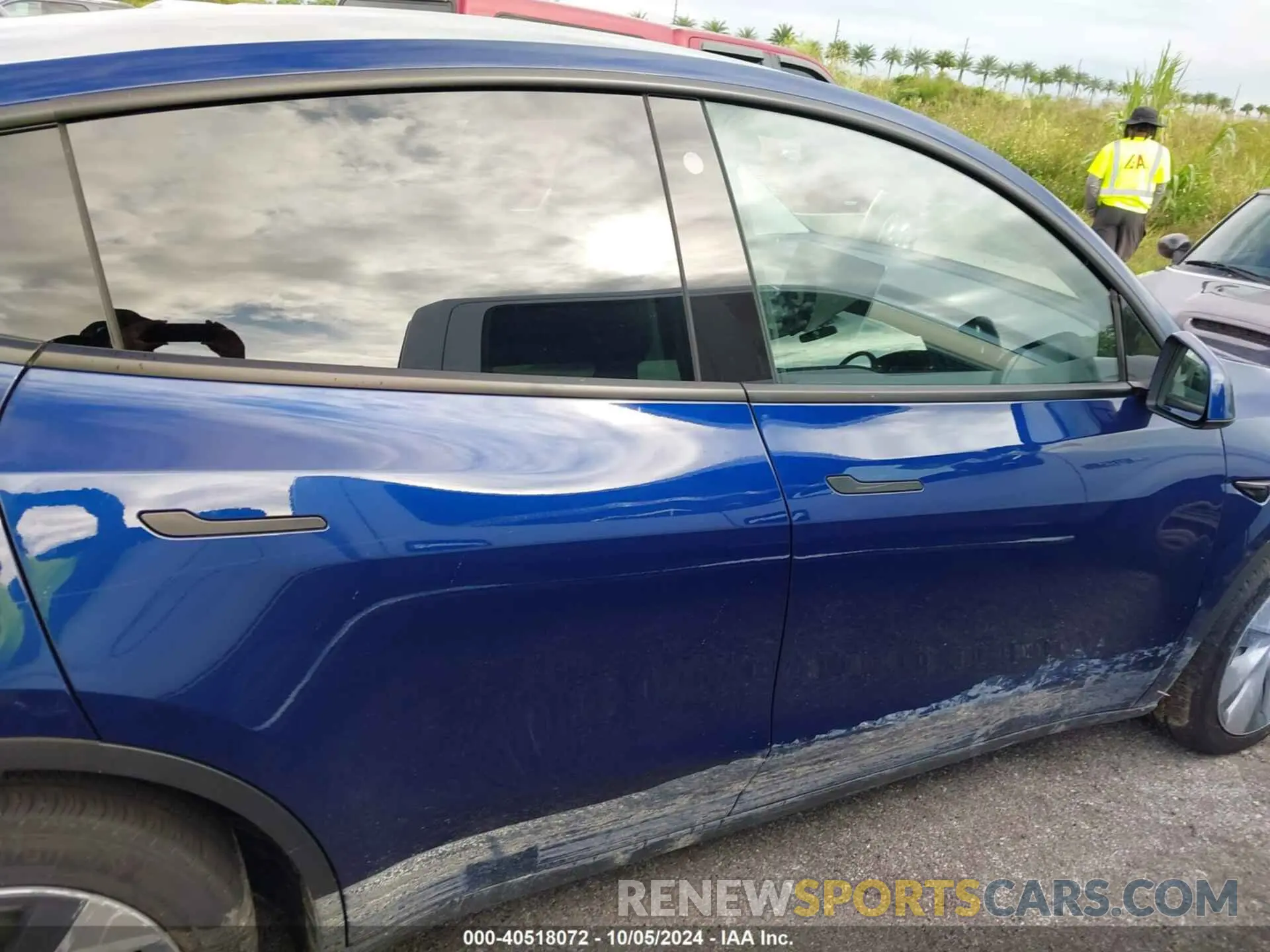 14 Photograph of a damaged car 7SAYGDEE4NF494711 TESLA MODEL Y 2022
