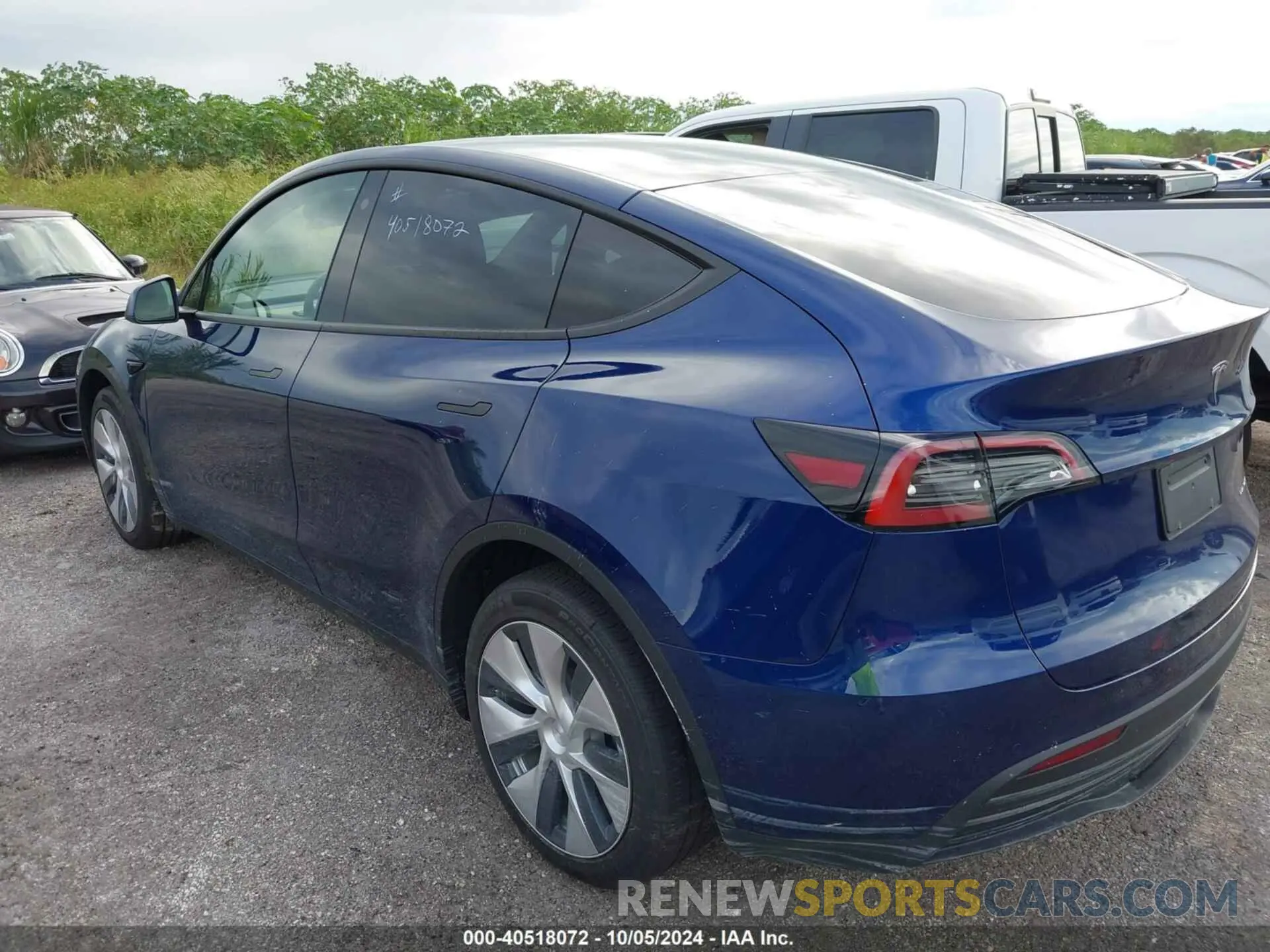 3 Photograph of a damaged car 7SAYGDEE4NF494711 TESLA MODEL Y 2022