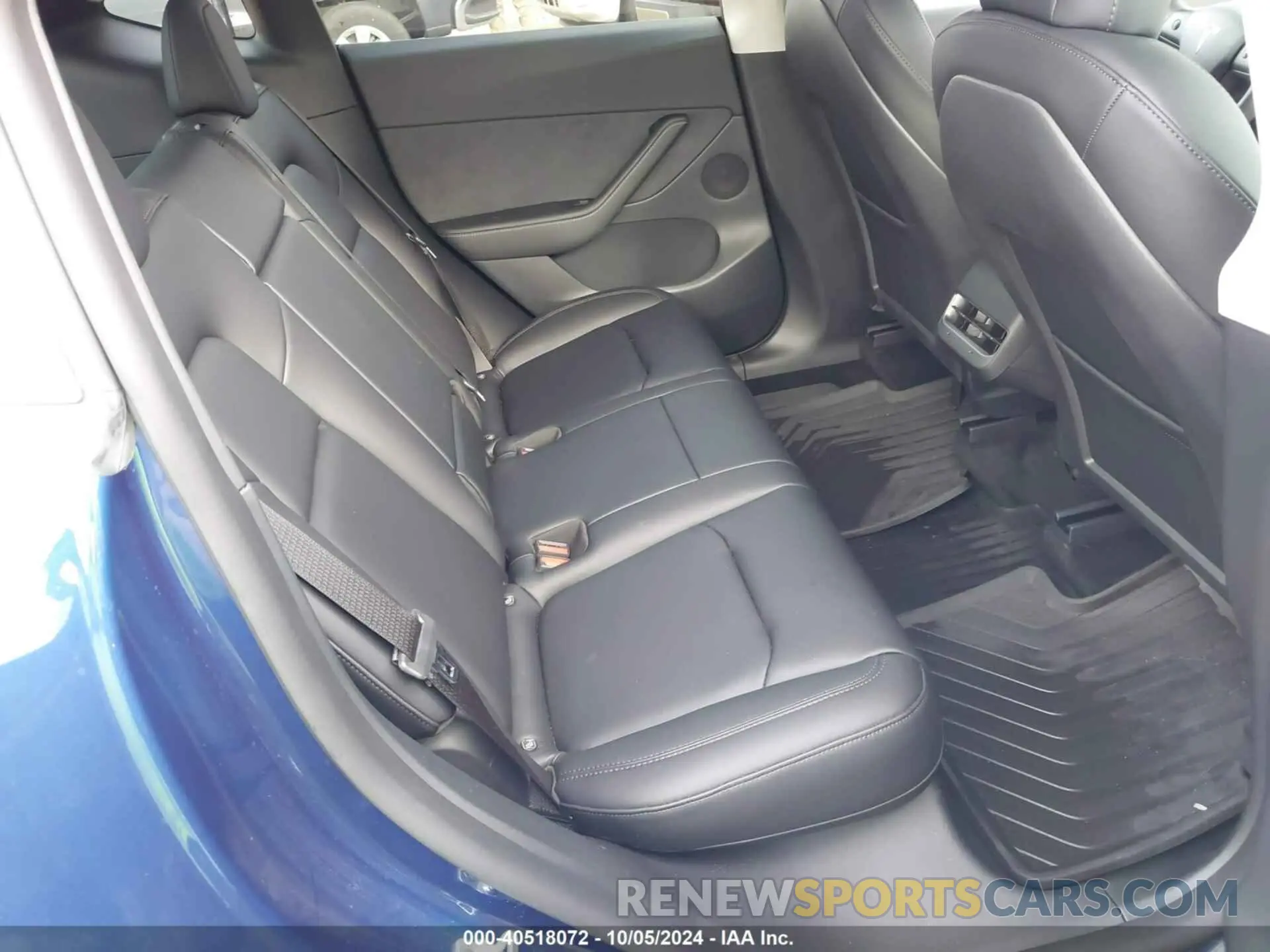 8 Photograph of a damaged car 7SAYGDEE4NF494711 TESLA MODEL Y 2022