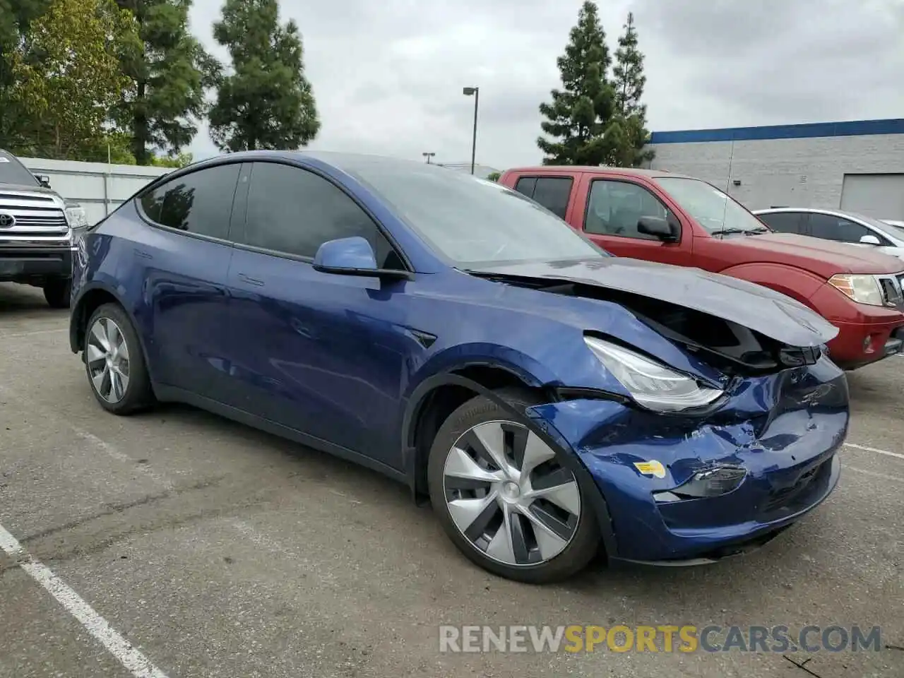 4 Photograph of a damaged car 7SAYGDEE4NF504377 TESLA MODEL Y 2022