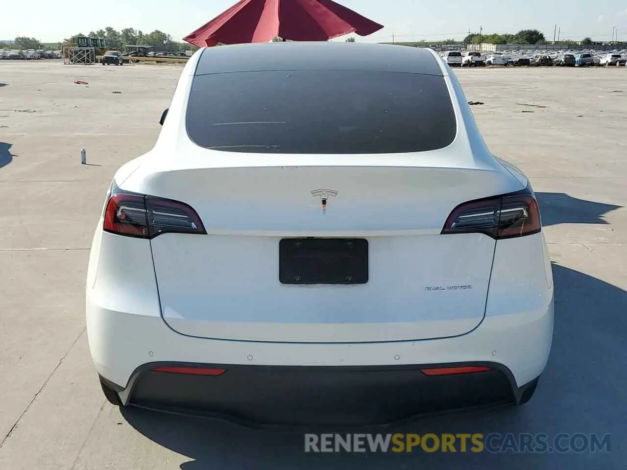 6 Photograph of a damaged car 7SAYGDEE4NF514097 TESLA MODEL Y 2022