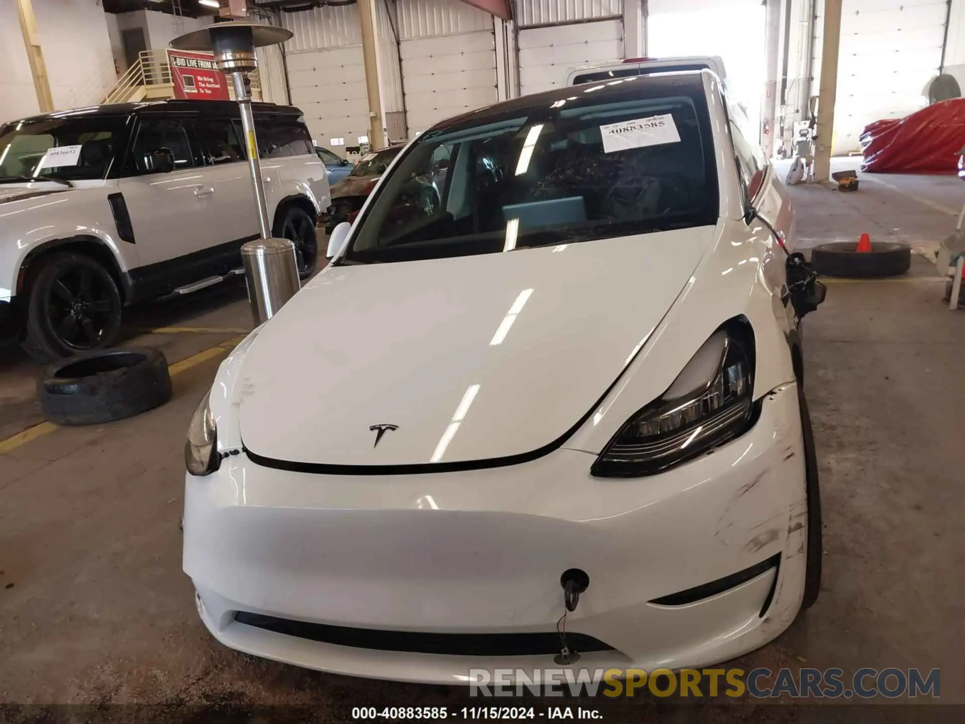 12 Photograph of a damaged car 7SAYGDEE4NF571738 TESLA MODEL Y 2022