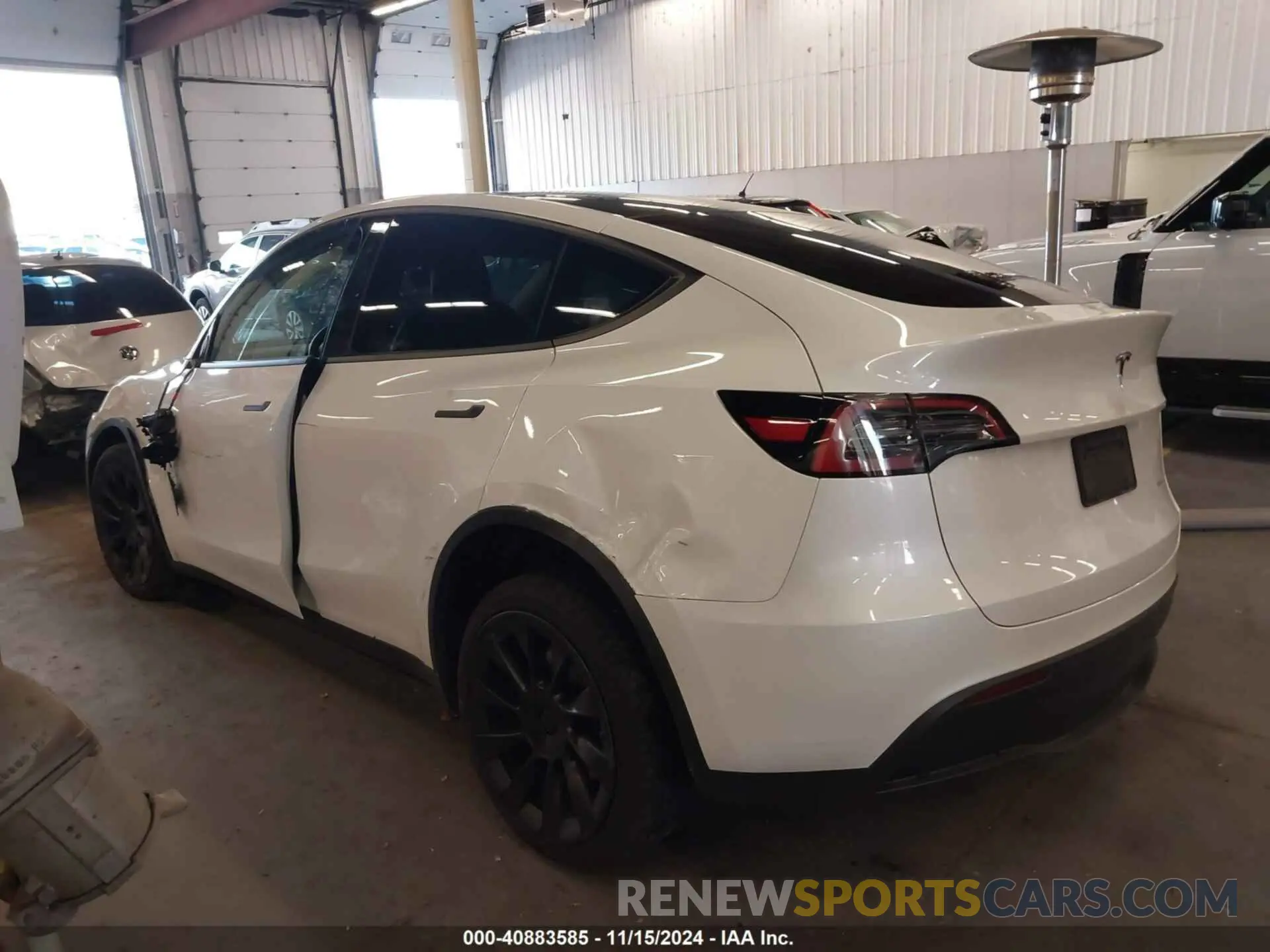 3 Photograph of a damaged car 7SAYGDEE4NF571738 TESLA MODEL Y 2022