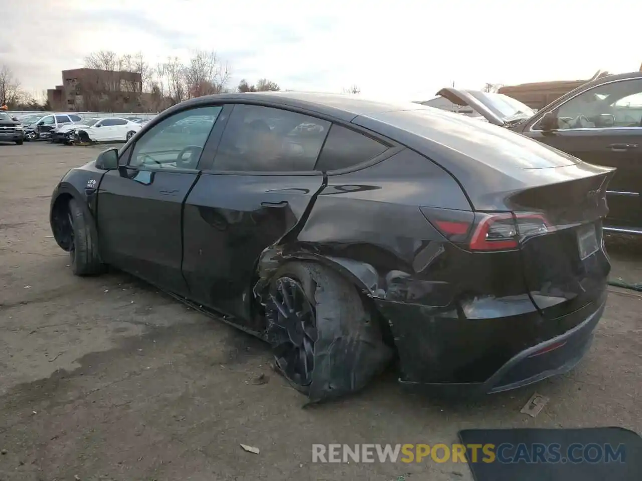 2 Photograph of a damaged car 7SAYGDEE5NA007514 TESLA MODEL Y 2022