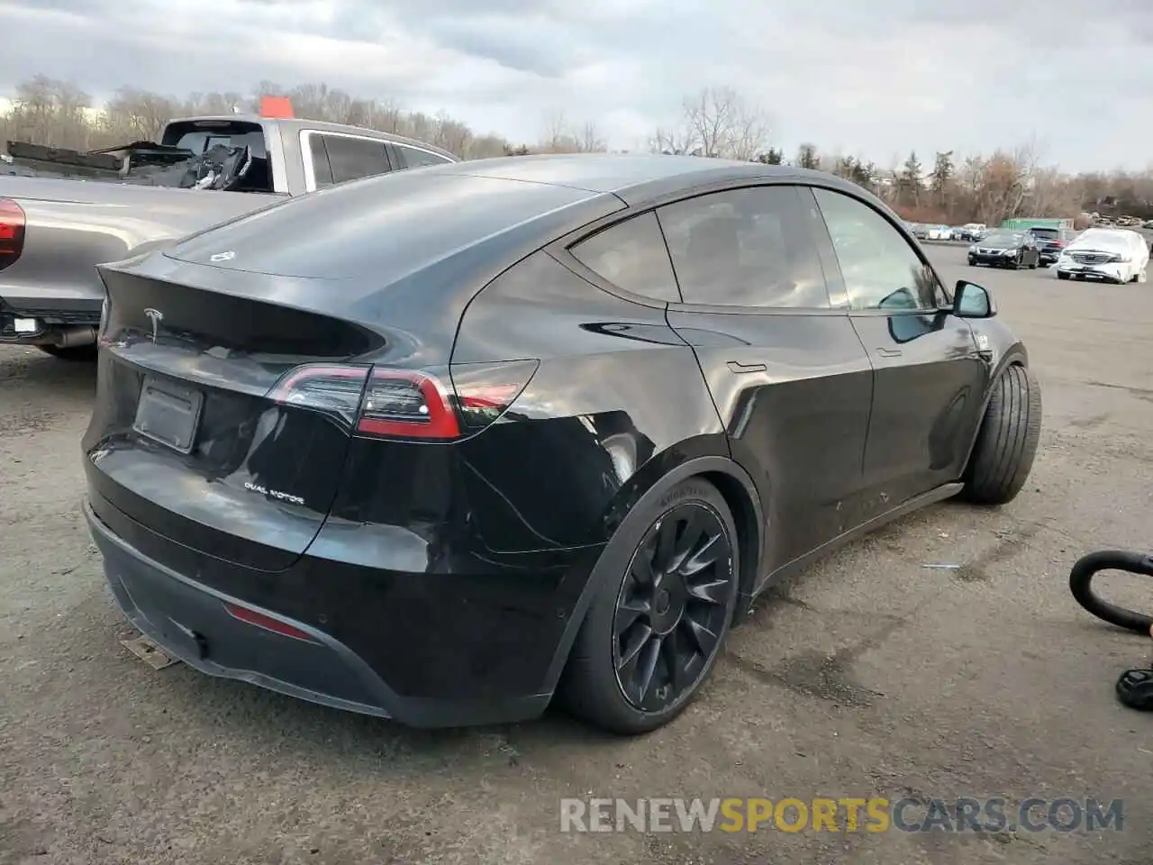 3 Photograph of a damaged car 7SAYGDEE5NA007514 TESLA MODEL Y 2022