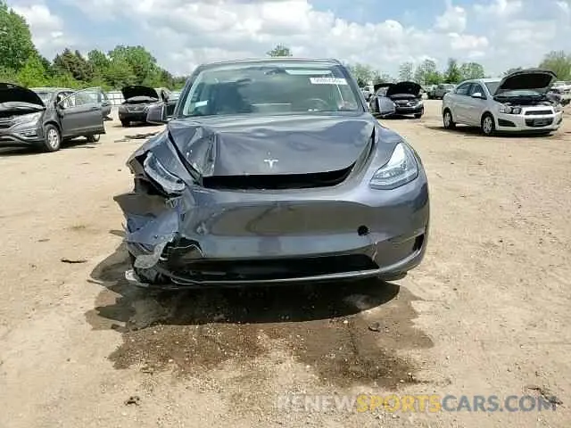 13 Photograph of a damaged car 7SAYGDEE5NA007772 TESLA MODEL Y 2022