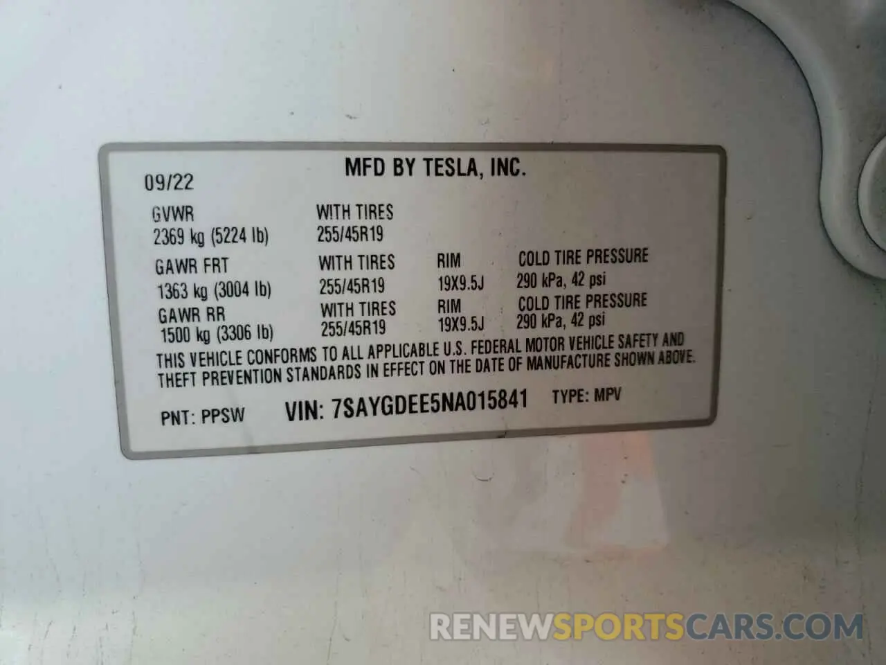 13 Photograph of a damaged car 7SAYGDEE5NA015841 TESLA MODEL Y 2022