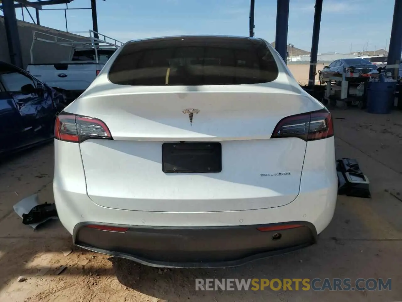 6 Photograph of a damaged car 7SAYGDEE5NA015841 TESLA MODEL Y 2022