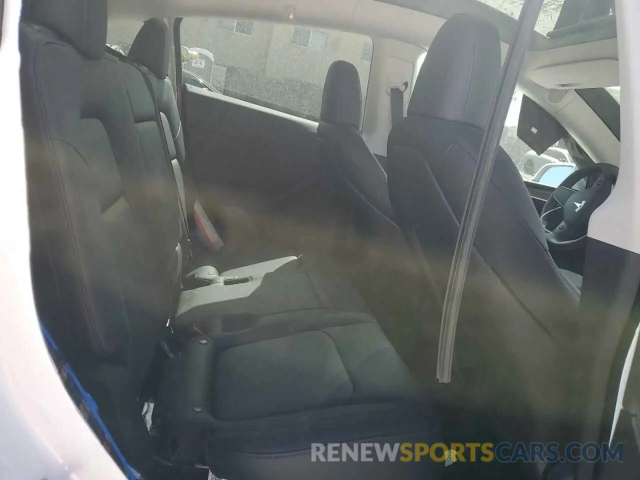 10 Photograph of a damaged car 7SAYGDEE5NA016133 TESLA MODEL Y 2022