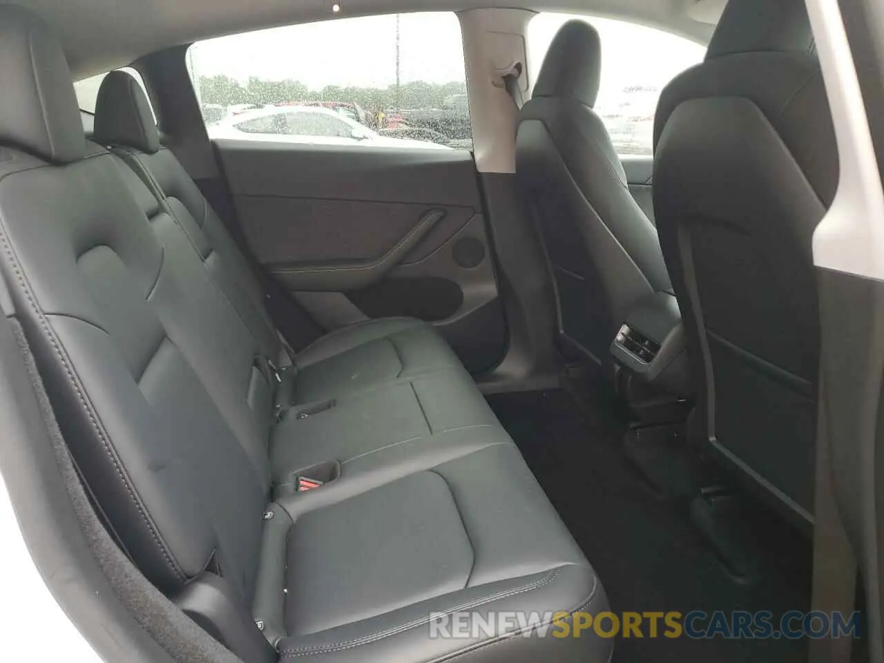 10 Photograph of a damaged car 7SAYGDEE5NA016276 TESLA MODEL Y 2022