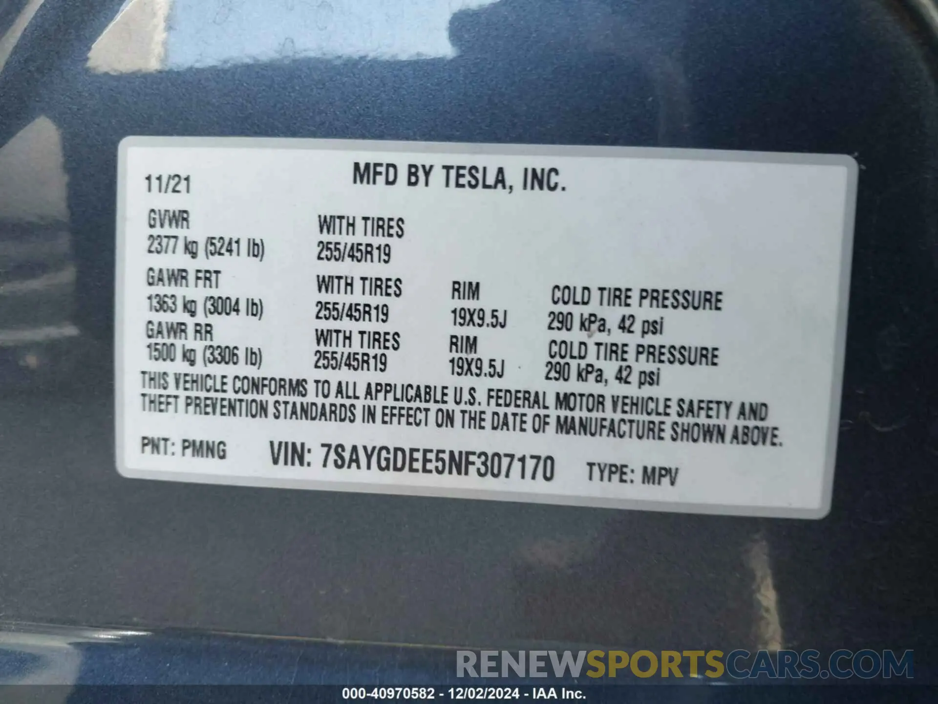 9 Photograph of a damaged car 7SAYGDEE5NF307170 TESLA MODEL Y 2022