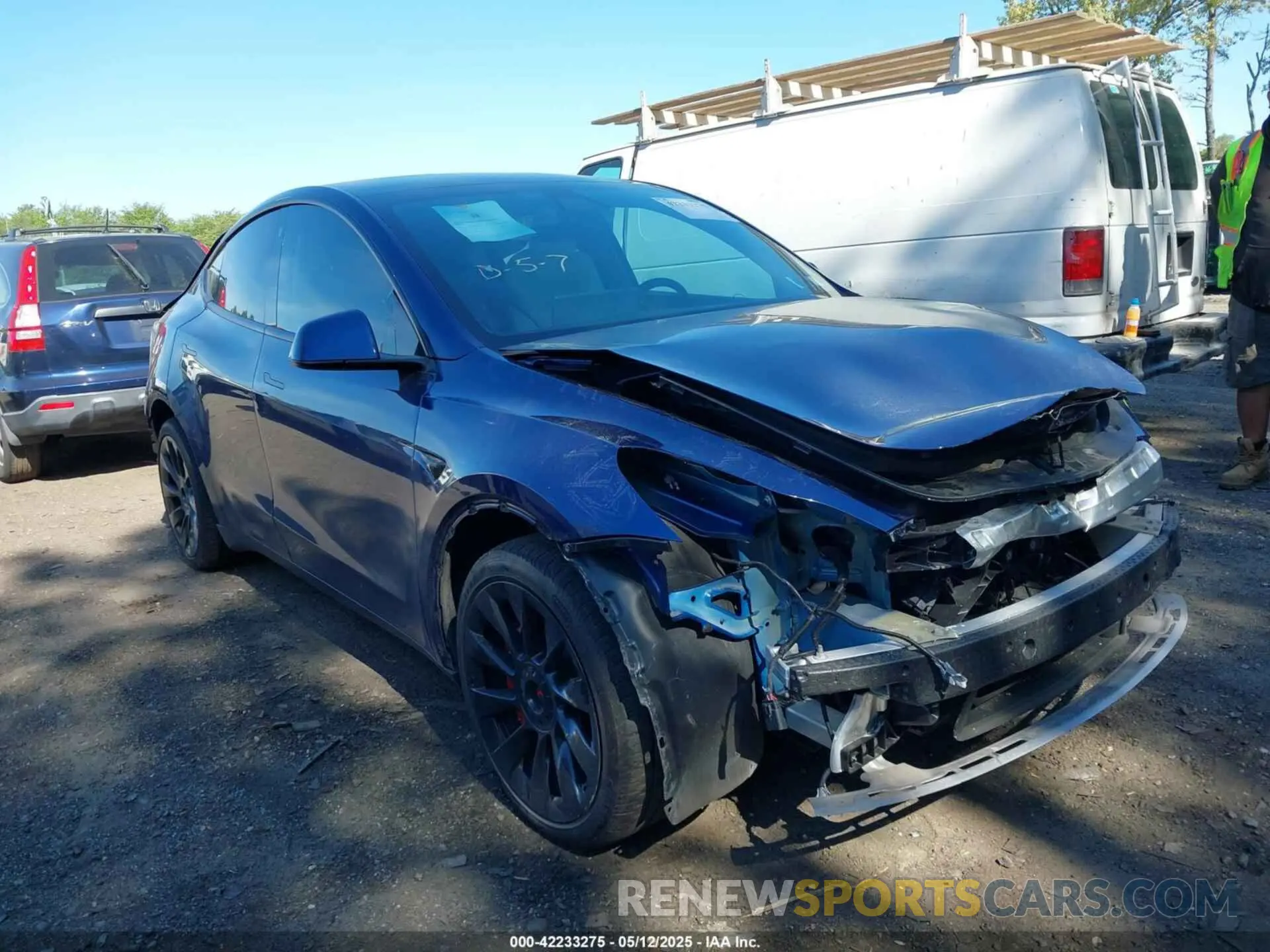 13 Photograph of a damaged car 7SAYGDEE5NF314085 TESLA MODEL Y 2022