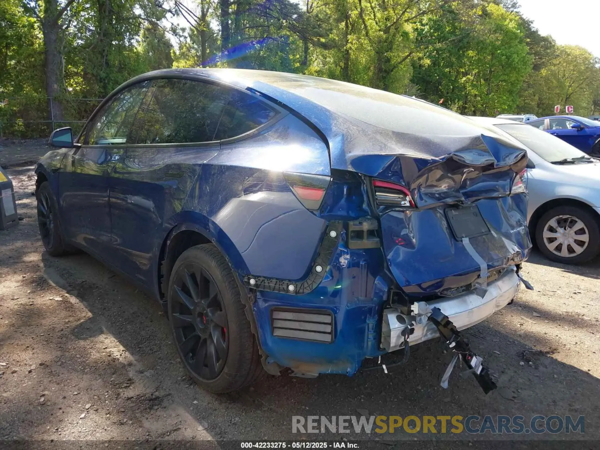 3 Photograph of a damaged car 7SAYGDEE5NF314085 TESLA MODEL Y 2022